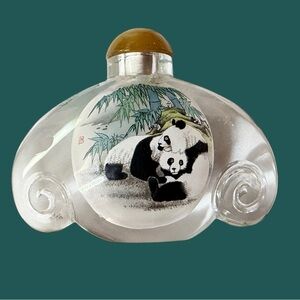 Vintage Chinese Glass Snuff-Bottle Reverse Inside Painted Panda Bears (EUC)